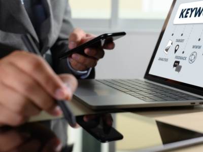 Saftec Digital alerta para os principais sinais de que sua reputação está em risco, como críticas recorrentes ou menções negativas.