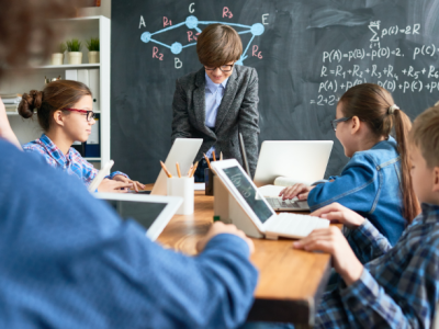 Teciomar Abila analisa como ferramentas digitais transformam o ensino e ampliam o acesso ao conhecimento.
