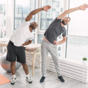 Movimento para o cérebro: Como a atividade física reduz ansiedade e aumenta o foco — uma abordagem prática para transformar saúde mental e desempenho com orientação de Alexandre Costa Pedrosa.