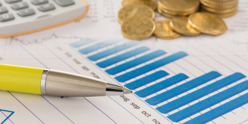 Andrey de Oliveira Pontes mostra como a constância nos aportes transforma pequenos valores em resultados sólidos ao longo do tempo.